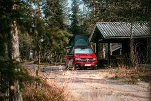 Vom Kastenwagen zum Bulli wechseln